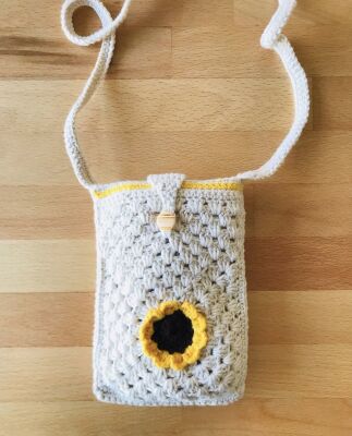 Amigurumi Örgü Çiçek Motifli Boyun Askılı Telefon Çantası - 2