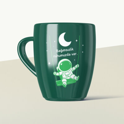Bağımsızlık Ruhumuzda Var Mottolu Yeşil Seramik Kupa - 1