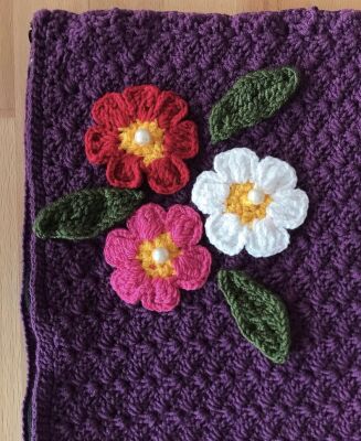 Amigurumi Örgü Çiçek Motifli Laptop Kılıfı - 2